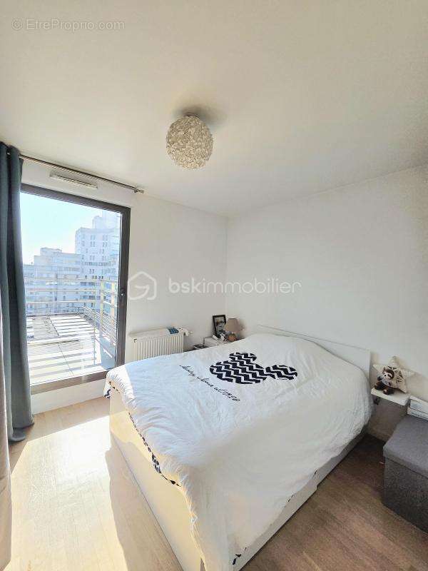Appartement à NANTERRE
