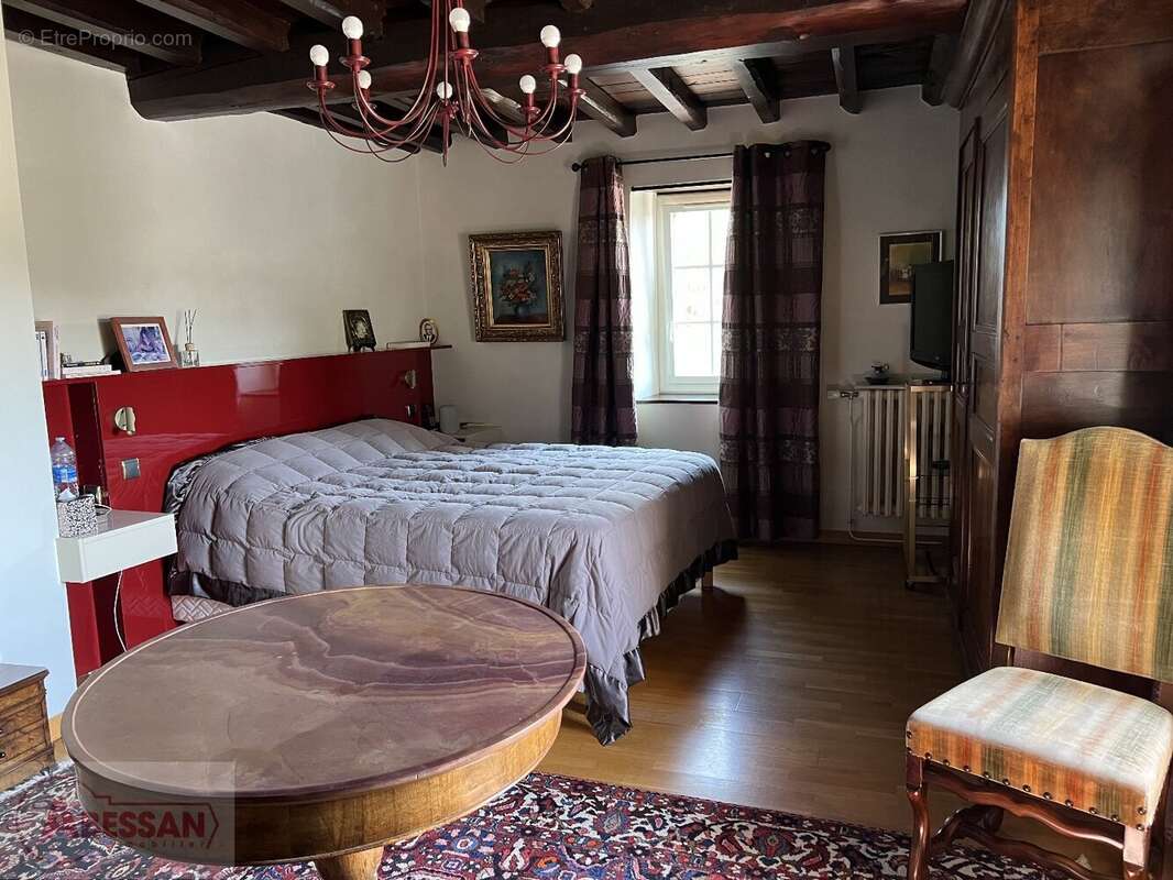 Maison à LES AVENIERES