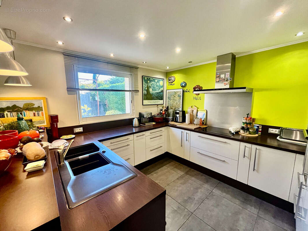 Maison à L&#039;ISLE-SUR-LA-SORGUE