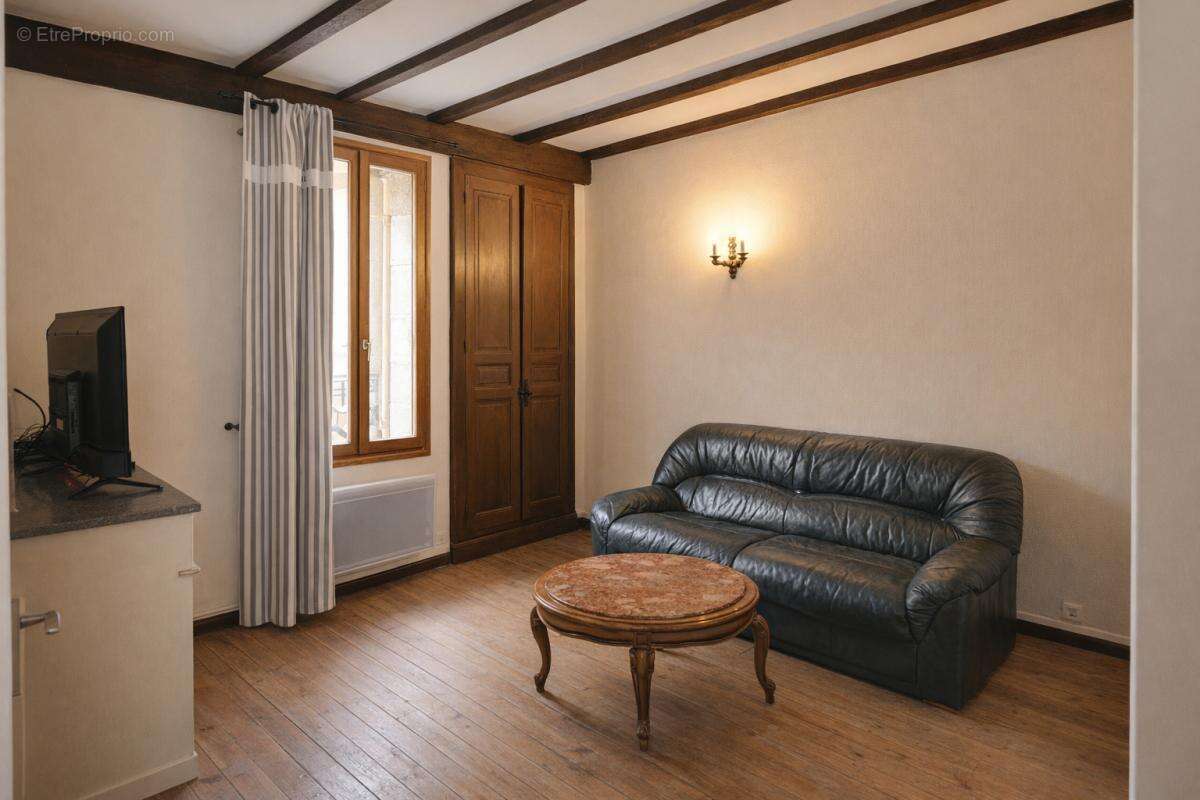 Maison à MONTELIMAR