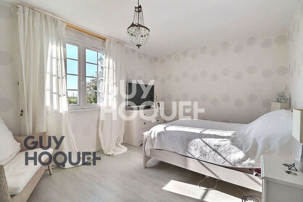 Maison de 172m² à Bernay - photo 9
