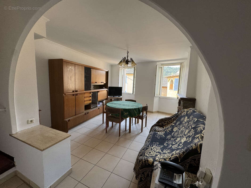 Maison à VILLENEUVE-LOUBET