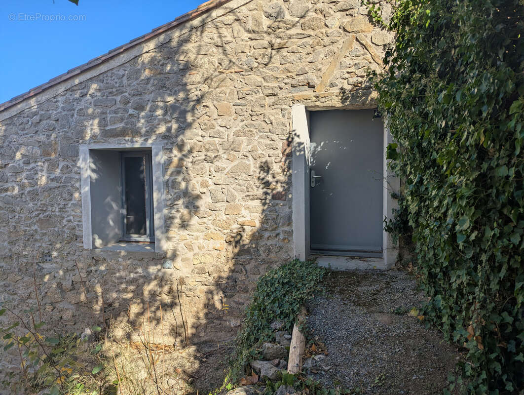 Maison à OLONZAC