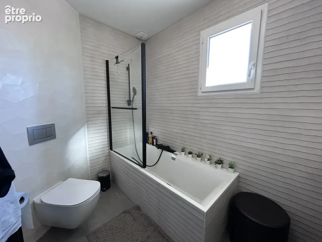 Maison récente T4 duplex avec piscine - photo 10