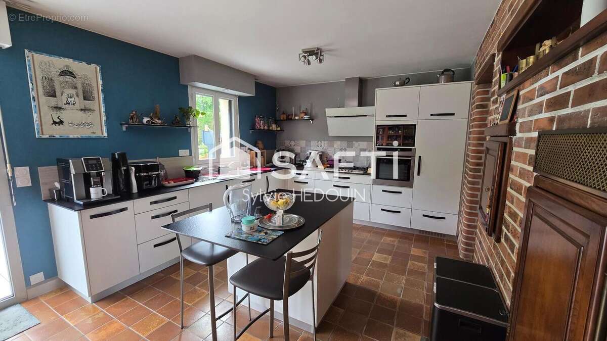 Maison 143 m² à Le Ham  - photo 2