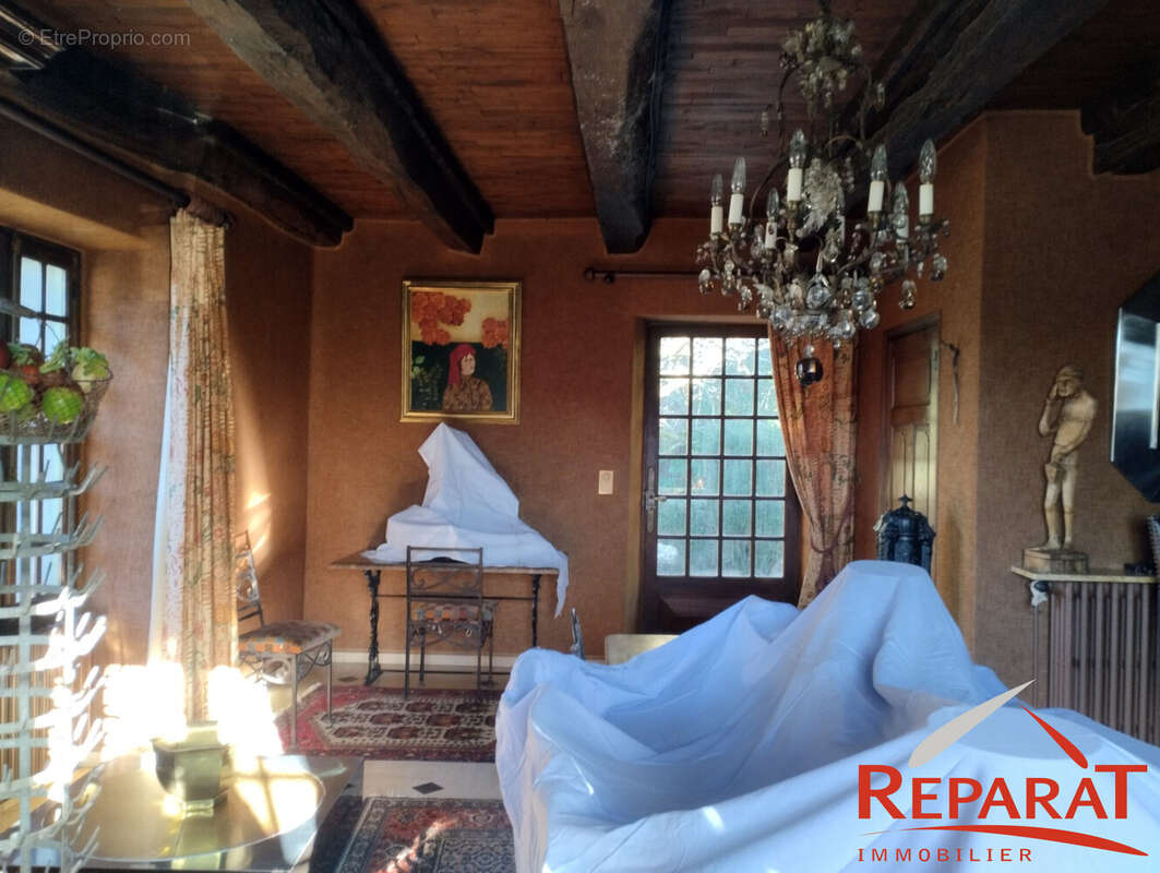 Maison à PERPEZAC-LE-NOIR