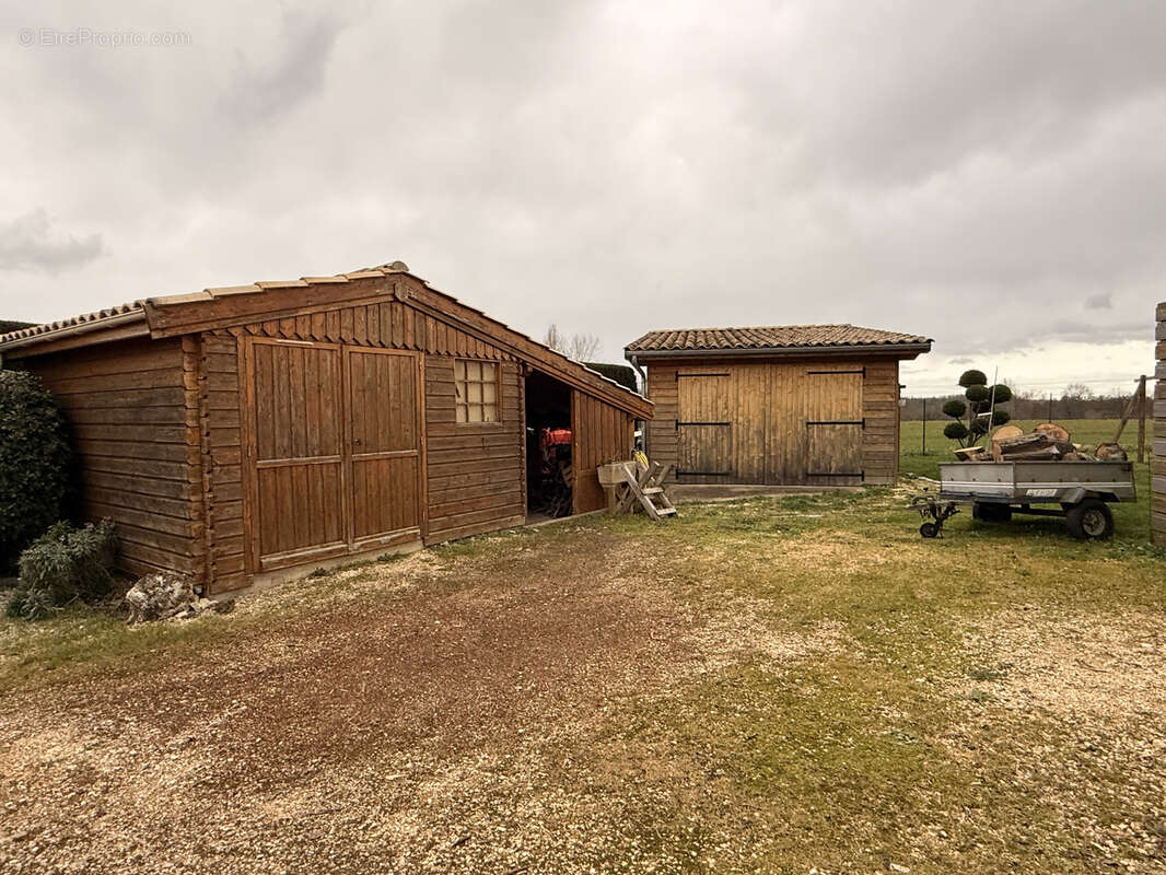 Maison à LAUSSOU