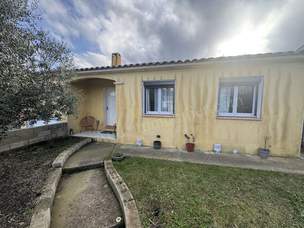 Villa de plain-pied avec jardin et garage - photo 15