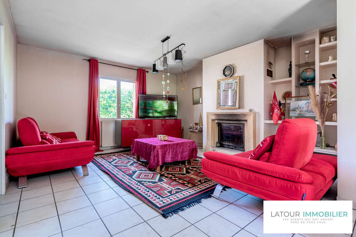 Maison à VILLEFONTAINE