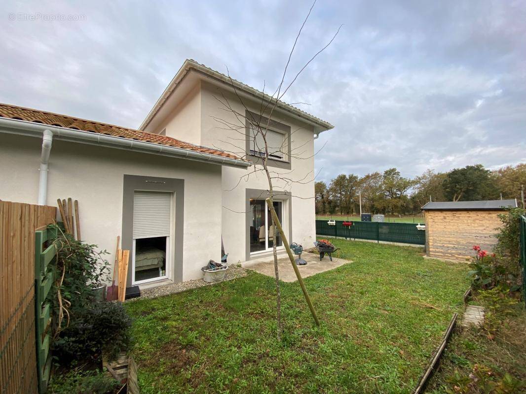 Maison à BENESSE-MAREMNE