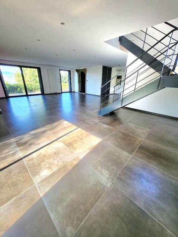 Maison 207 m² à Chateauneuf  - photo 6
