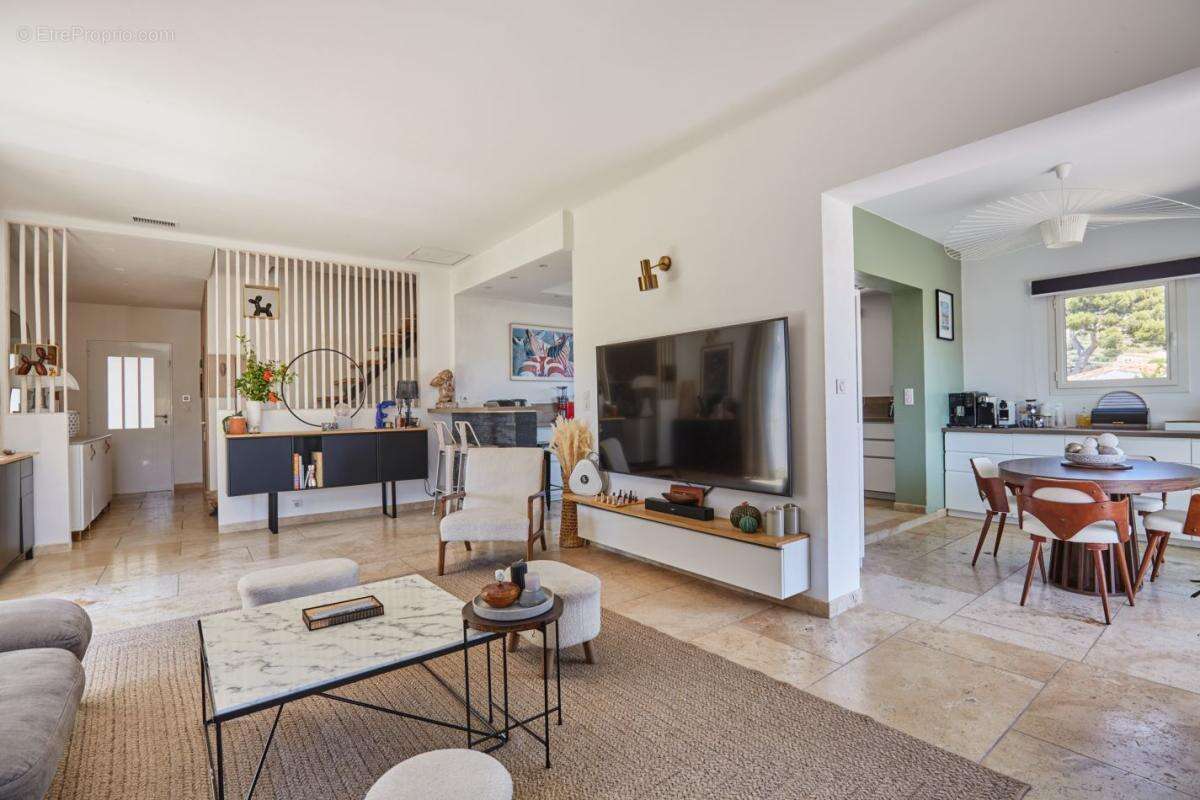 Maison à SAUSSET-LES-PINS