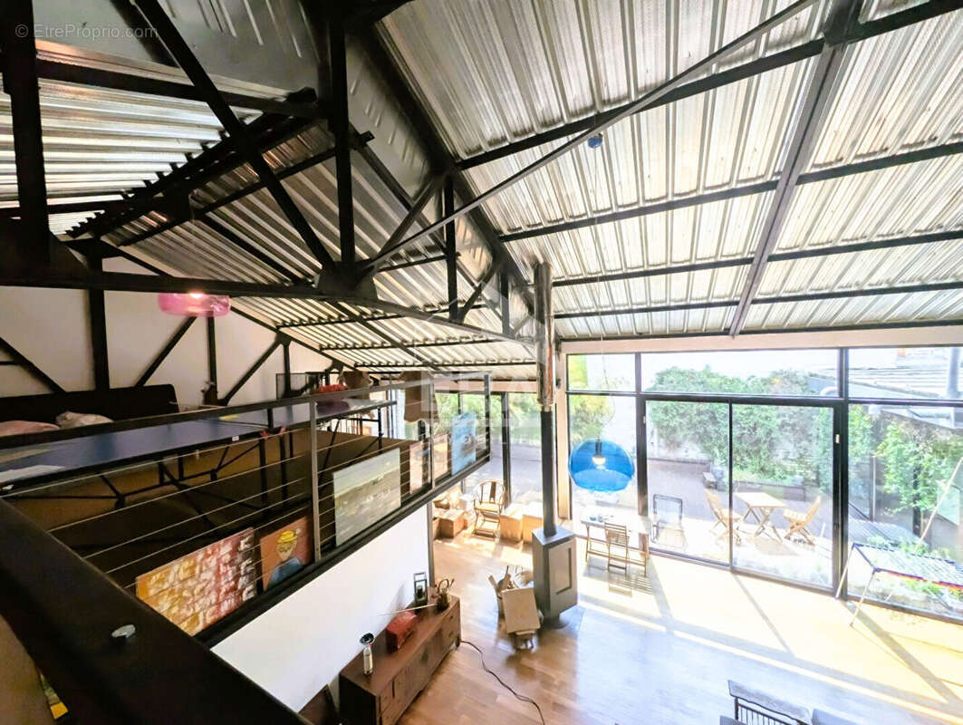 Loft en duplex -  4 chambres - garage et terrasse - photo 12