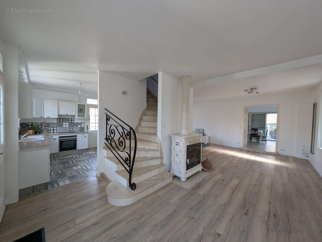 Maison à CORBEIL-ESSONNES