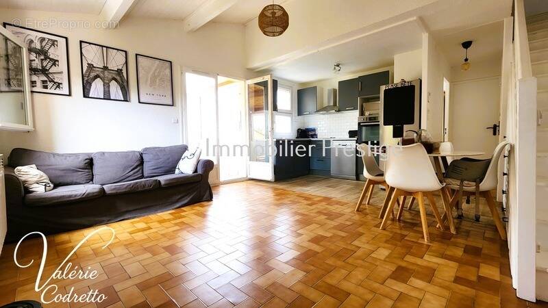 Appartement à HYERES