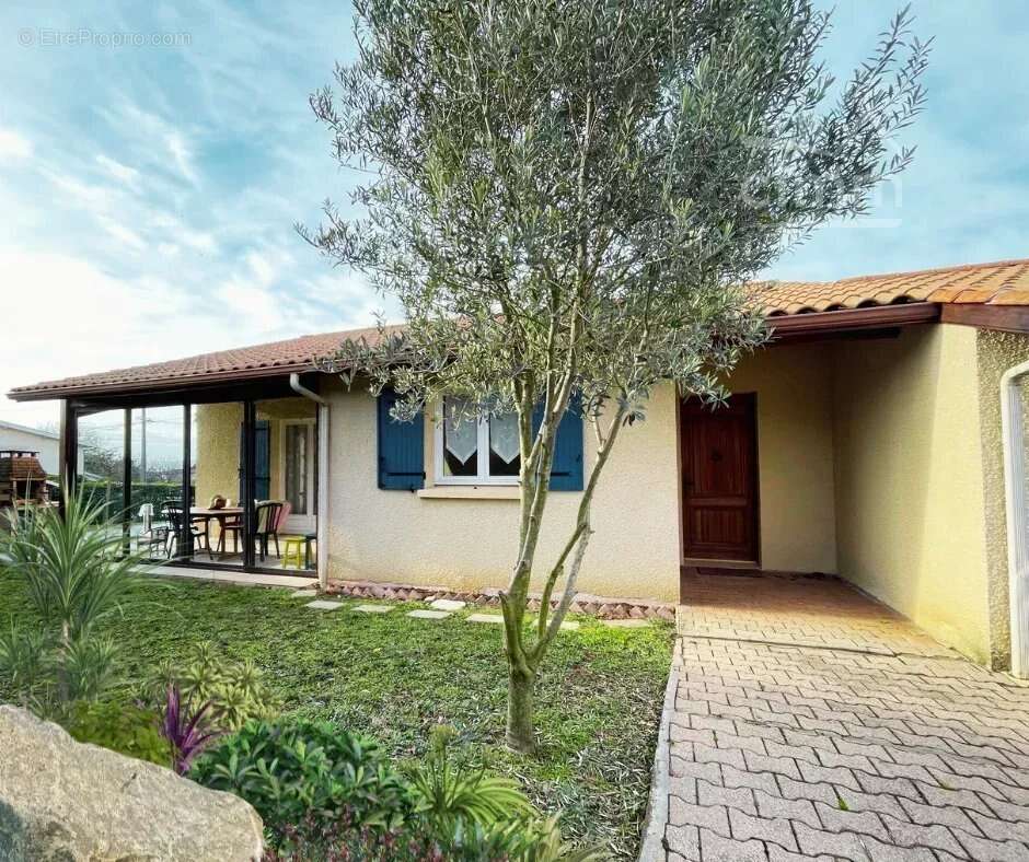 Maison à ROUSSILLON