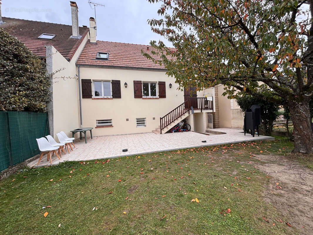 Maison à TREMBLAY-EN-FRANCE