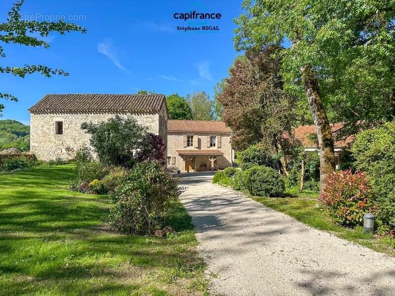 Maison à MONTCUQ