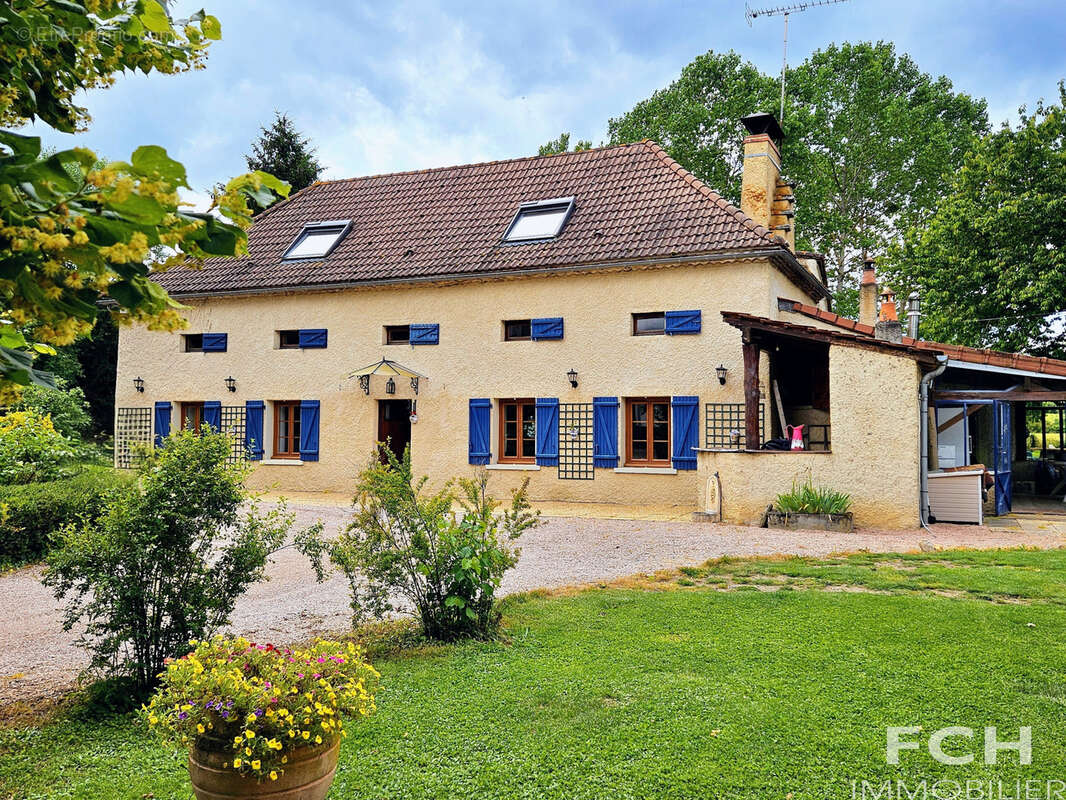 Maison à SAINT-PRIEST-BRAMEFANT