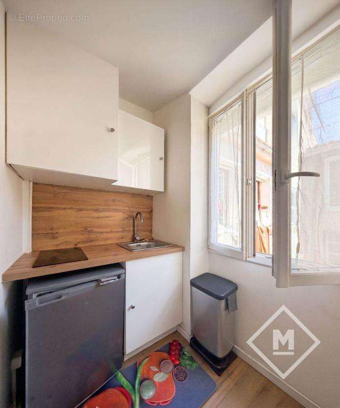 Opportunité Vente Appartement 20m² 4ème étage, ascenseur, Quartier Estienne D'orves, Marseille 13001 - photo 6