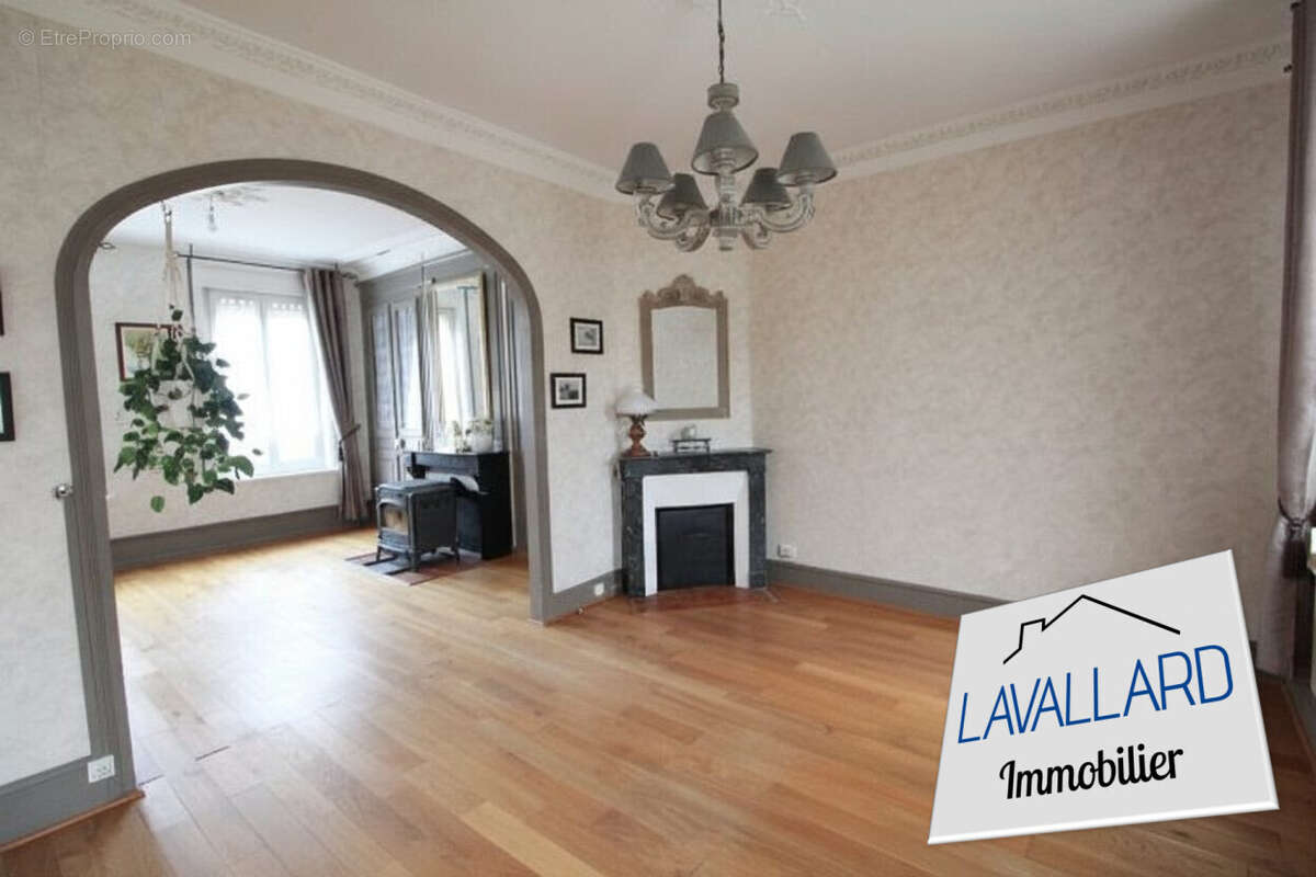 Maison à BETTENCOURT-SAINT-OUEN