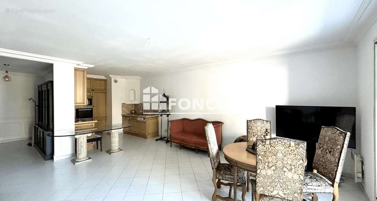 Appartement à MARSEILLE-8E