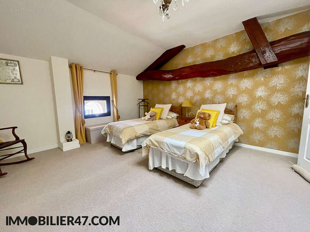 Maison à CASTELMORON-SUR-LOT