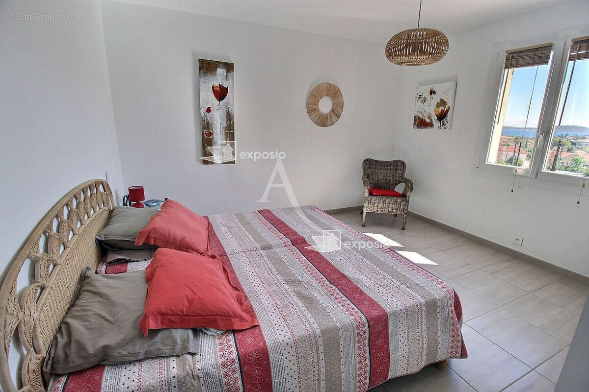 Appartement à CARQUEIRANNE