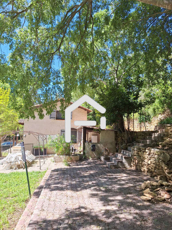 Maison 165 m² à Poussan  - photo 2