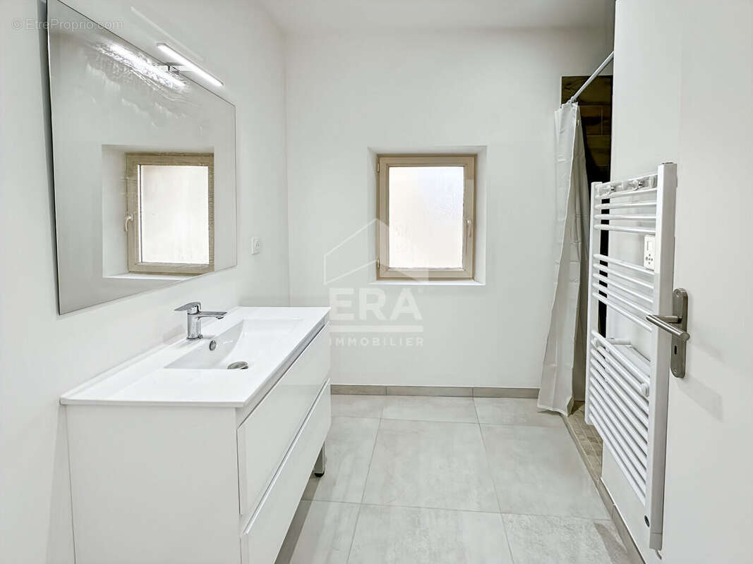 Maison à CHATEAURENARD