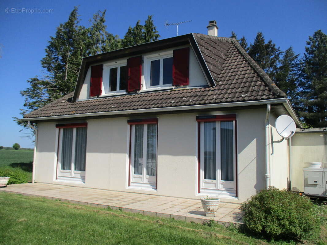 Maison à CHATILLON-EN-BAZOIS