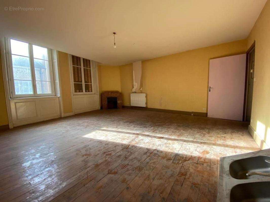 Appartement à AMBERT