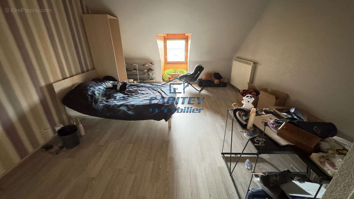 Appartement à ROUGEMONT