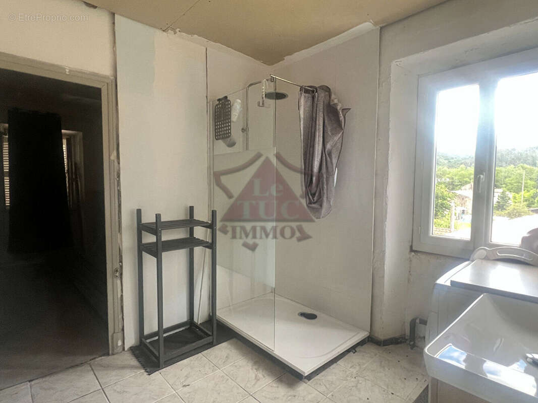 Appartement à BESSEGES