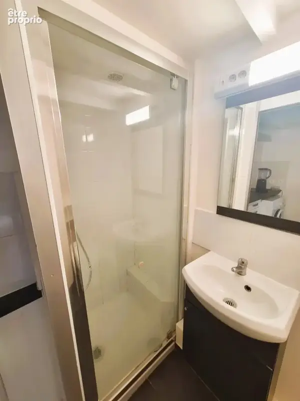 XIème - République - Canal - Beau studio avec mezzanine - 247 925 euros - photo 8