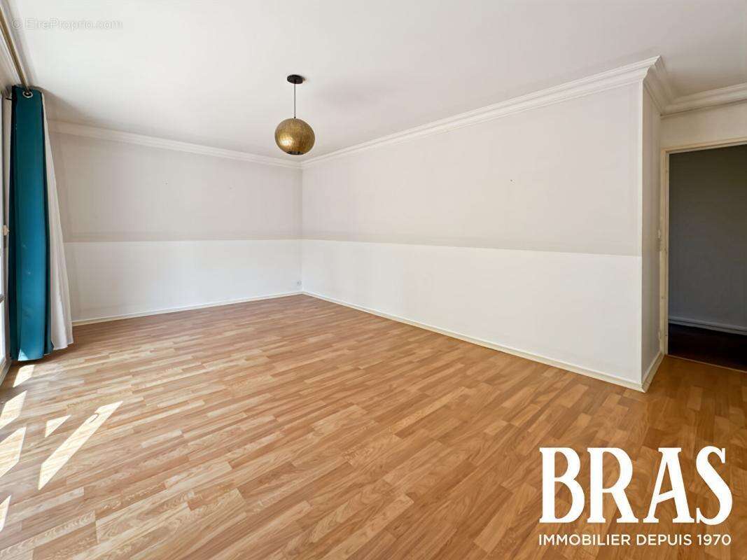 Reze blordiere - t4 + cave + garage - photo 3