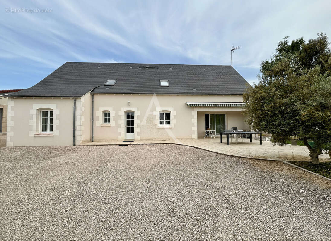 Maison de qualité à proximité des commerces - photo 16
