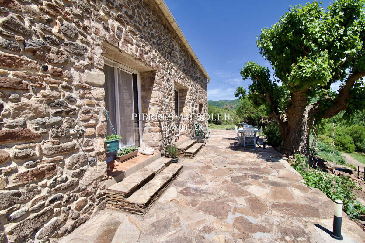 Maison à DIO-ET-VALQUIERES