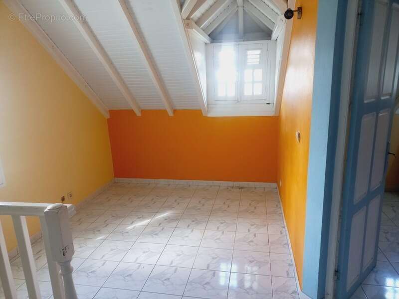 Maison à LAMENTIN