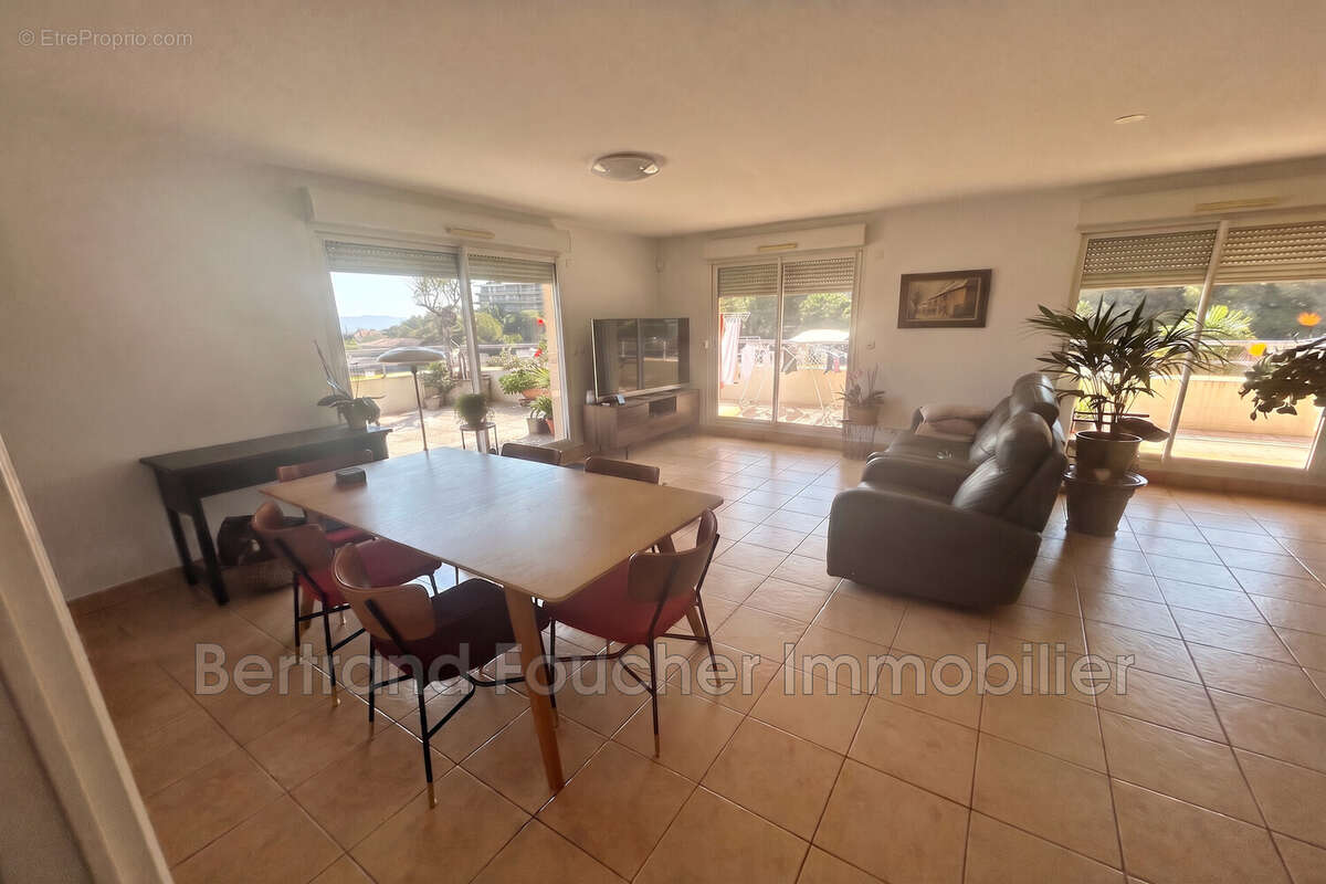 Appartement 91 m² à Cavalaire-Sur-Mer  - photo 5