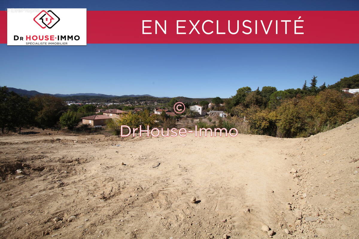 Terrain à SAINT-PRIVAT-DES-VIEUX