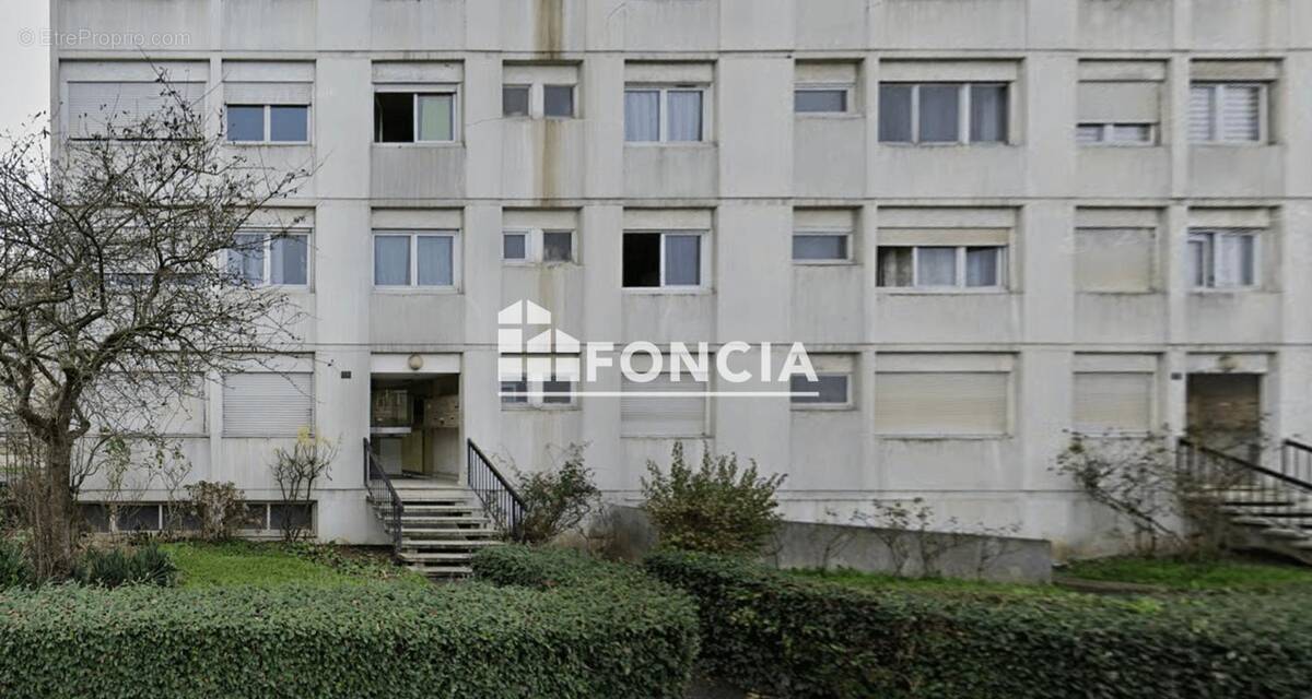 Appartement à CLICHY-SOUS-BOIS