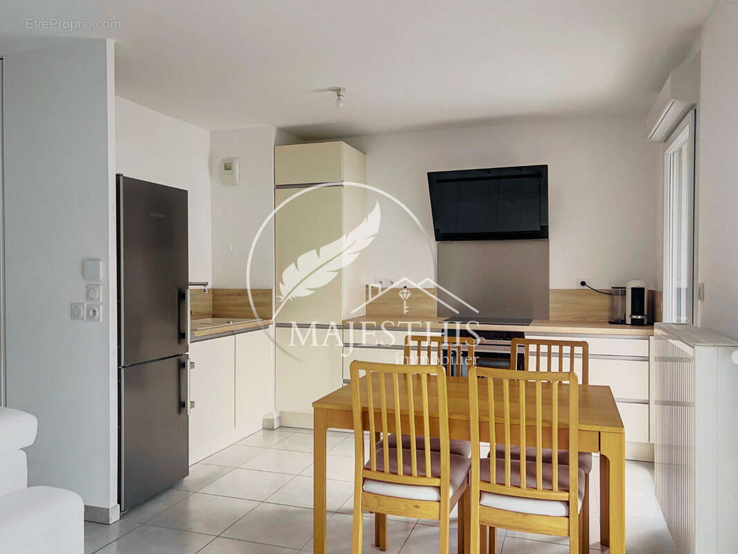 Appartement à SIX-FOURS-LES-PLAGES