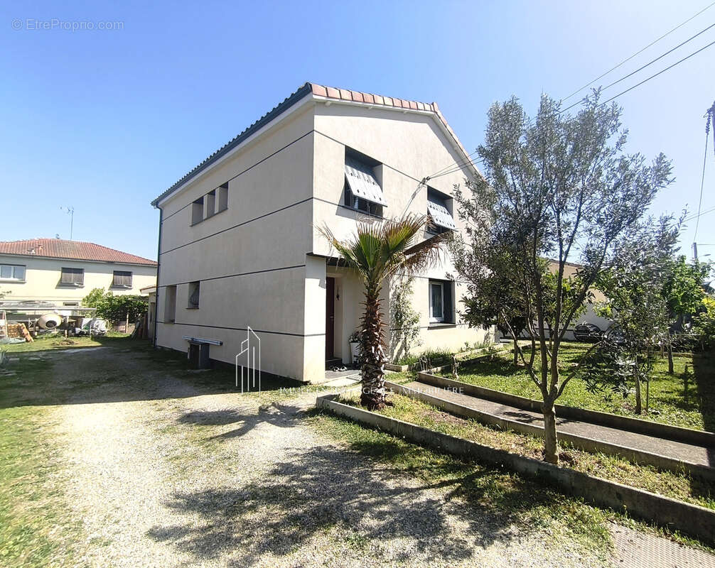 Maison à ROMANS-SUR-ISERE