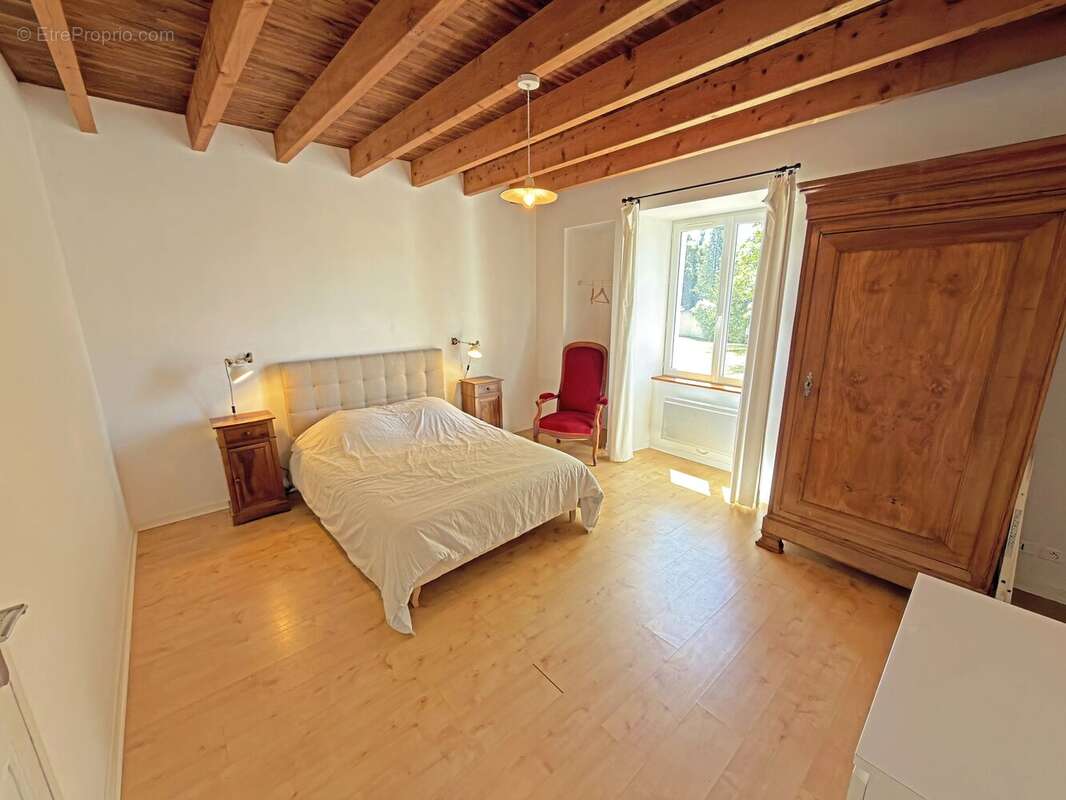 Charmante Propriété en Pierre avec Grange et Piscine ! - photo 5
