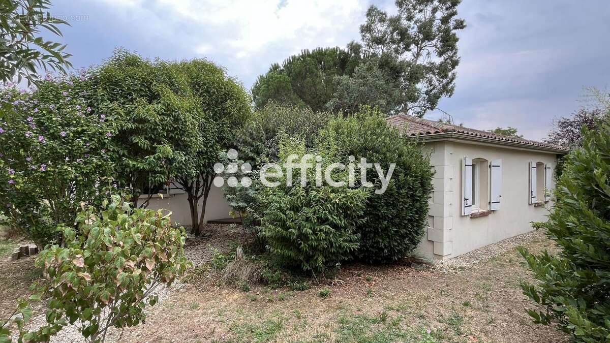 Maison 110 m² à Saint-Groux  - photo 3