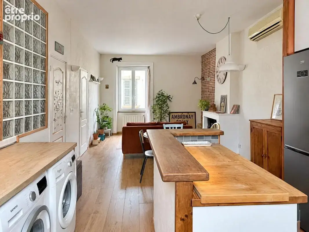 Appartement - 1 Chambre - Cave - Au cœur du village - Proche toutes commodités - photo 6
