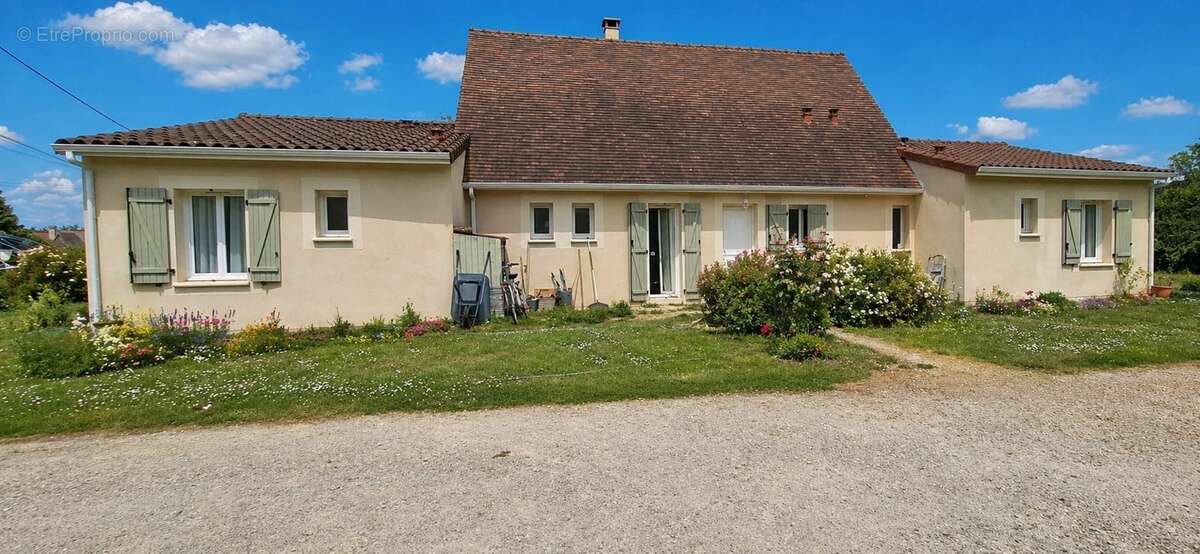 Périgord : Maison 2018, 7 pièces VALOJOULX (24) - photo 6