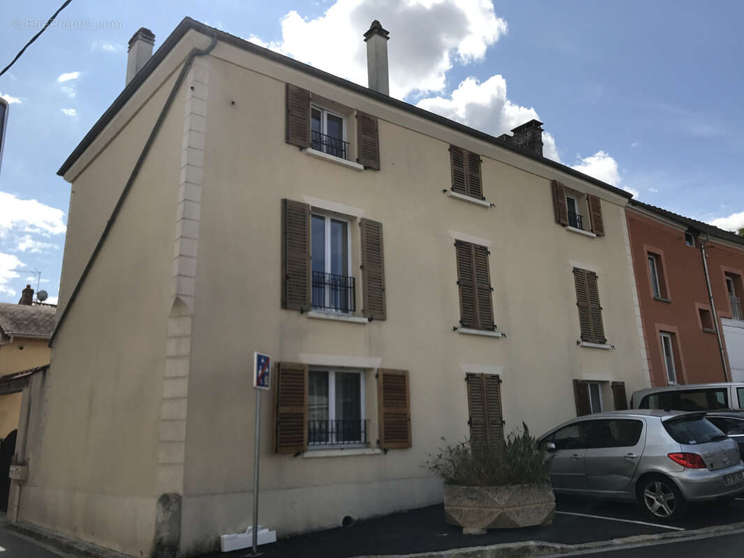 Appartement à BOUAFLE