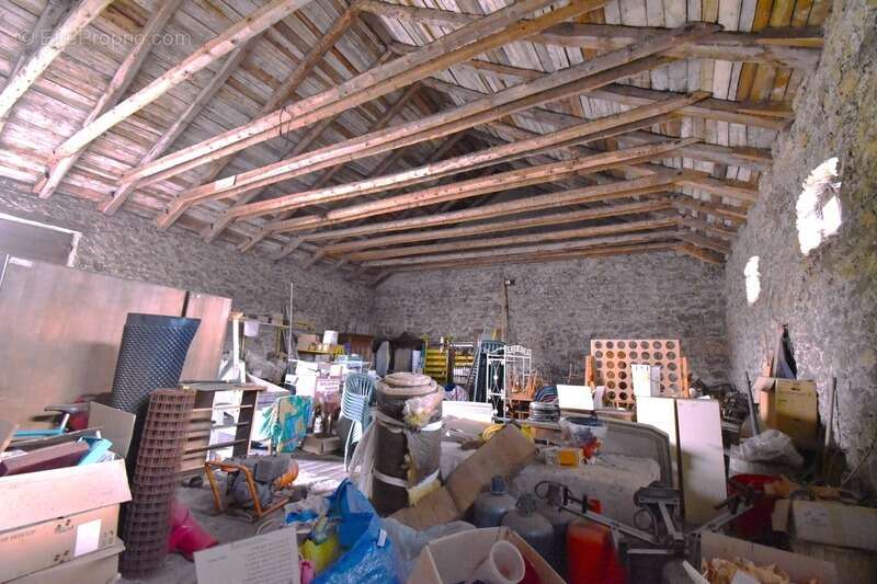 Commerce à SAINT-AGREVE